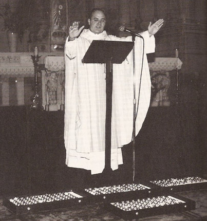 Bishop Muench Blesses Rings 1990-1