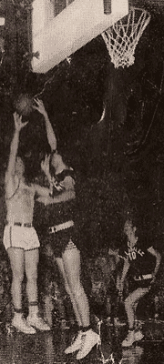 Joe Murray in action vs. De La Salle